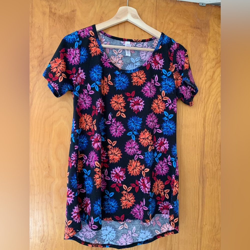 Lularoe Floral Classic T XS